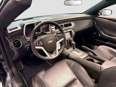 Used 2015 Chevrolet Camaro SS w/ RS Package RWD image 9