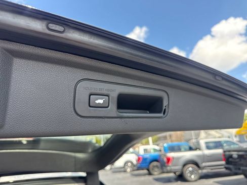 Used 2025 Honda Odyssey EX-L image 16