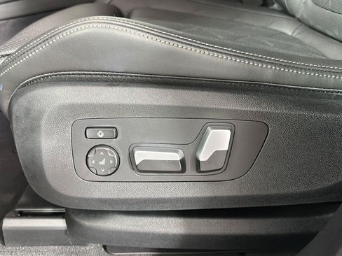 Used 2026 BMW X5 xDrive50e w/ Premium Package AWD/4WD image 10