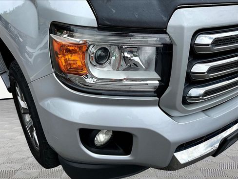 Used 2015 GMC Canyon SLE w/ All-Terrain Package AWD/4WD image 32