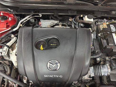Used 2021 MAZDA MAZDA3 s FWD image 9