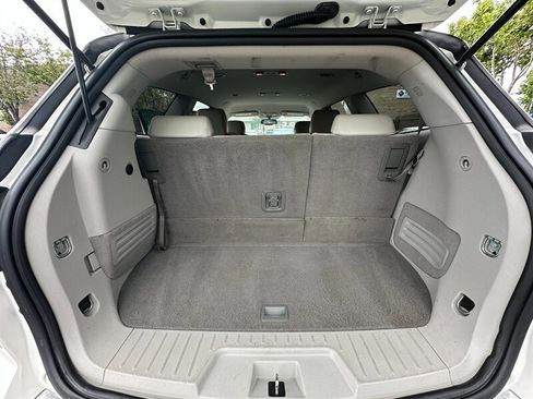 Used 2014 Buick Enclave Leather FWD image 11