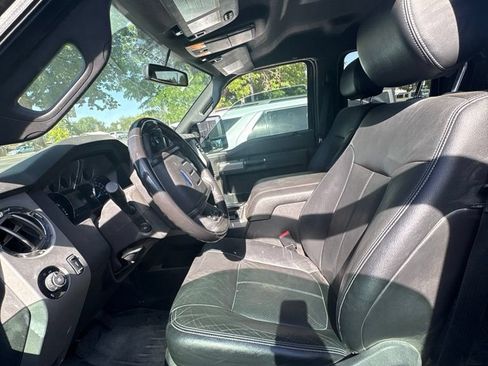 Used 2016 Ford F250 Lariat w/ Lariat Interior Package AWD/4WD image 10