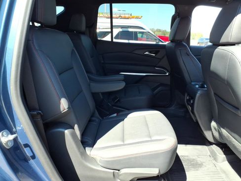 Used 2024 Chevrolet Traverse Z71 w/ LPO, Floor Liner Package image 8