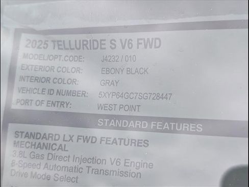 New 2025 Kia Telluride S image 14