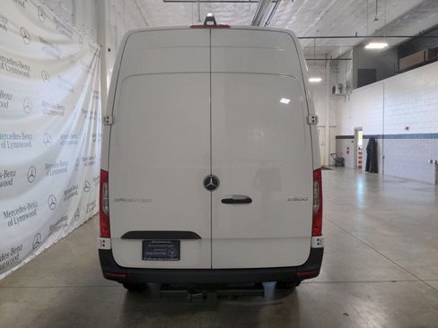 New 2025 Mercedes-Benz Sprinter 2500 image 6
