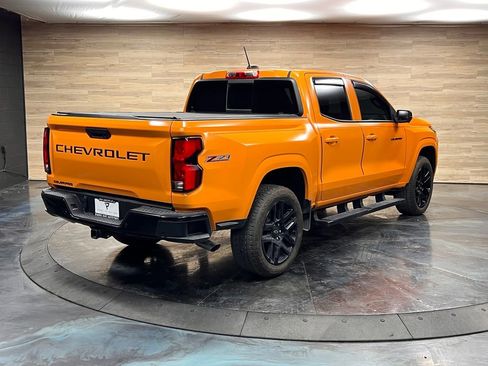 Used 2025 Chevrolet Colorado Z71 w/ Technology Package AWD/4WD image 28
