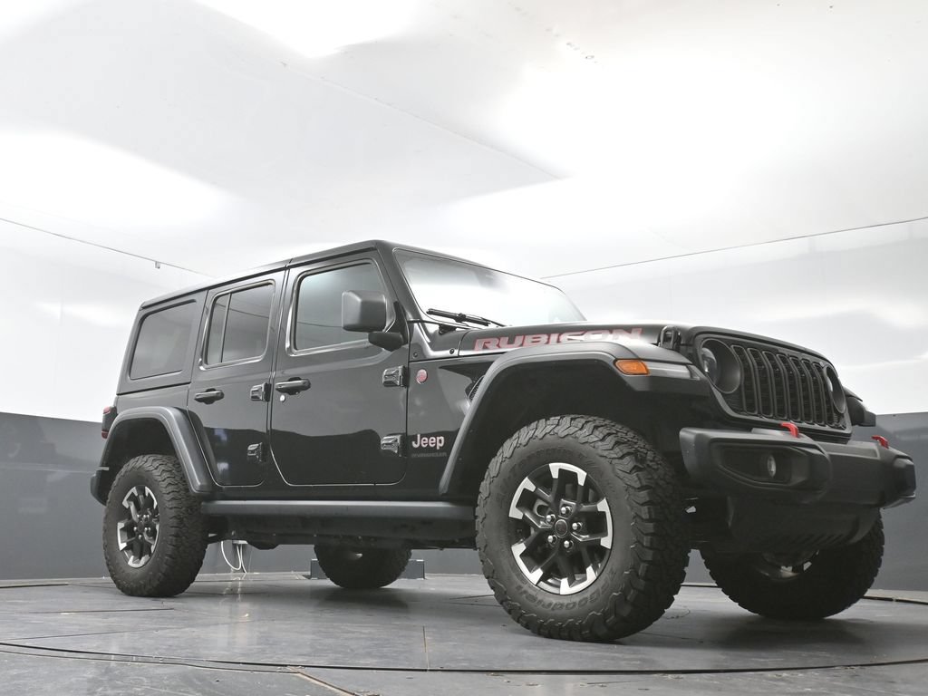 Used 2025 Jeep Wrangler Unlimited Rubicon AWD/4WD image 46