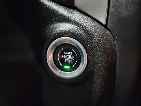 Used 2019 Chevrolet Silverado 1500 LT w/ All-Star Edition image 33