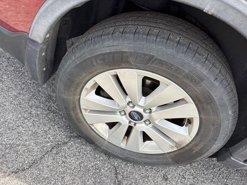 Used 2015 Subaru Outback 2.5i Premium image 11