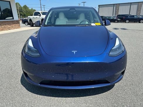 Used 2023 Tesla Model Y Performance AWD/4WD image 9