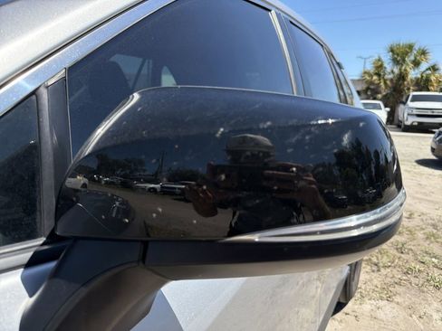 Used 2023 Toyota RAV4 XLE w/ Convenience Package image 9