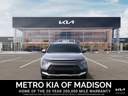 New 2026 Kia Niro LX FWD image 2