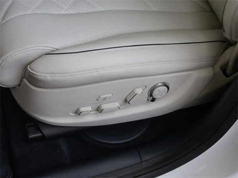 New 2025 Genesis GV80 3.5T Prestige image 10