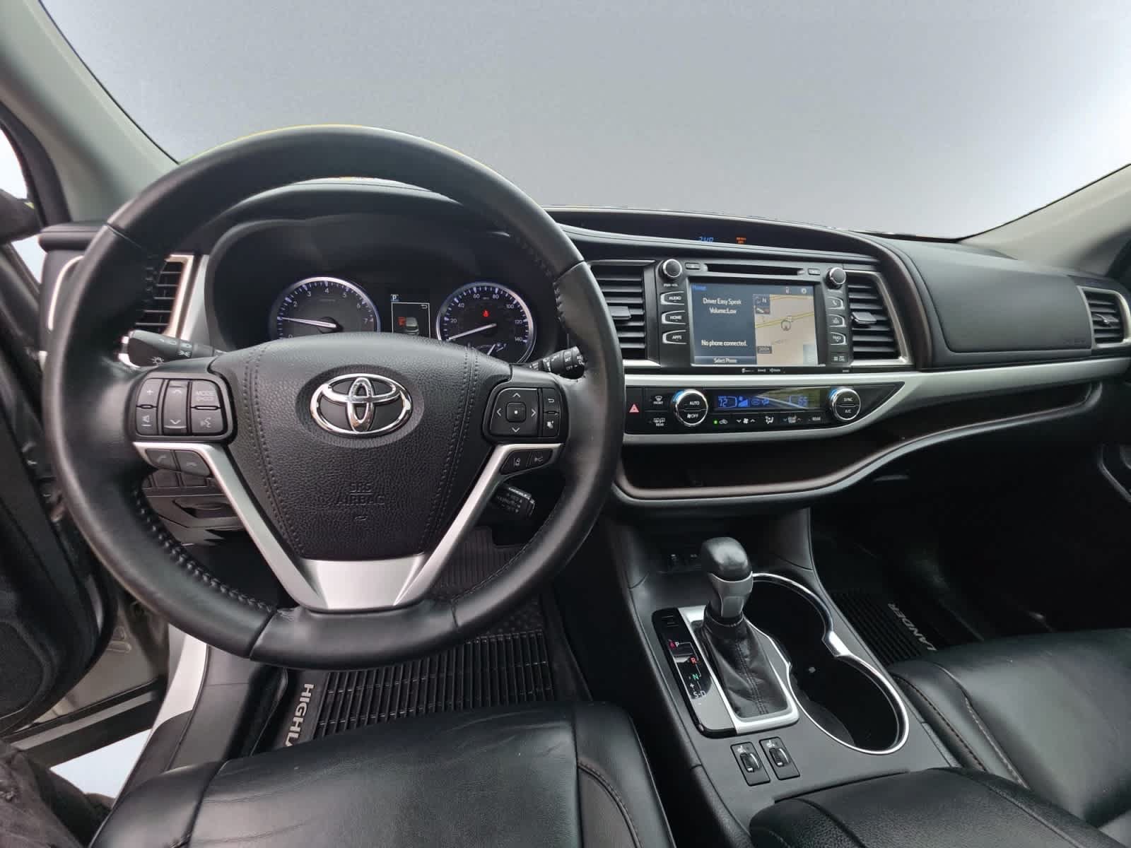 Used 2019 Toyota Highlander XLE AWD/4WD image 6