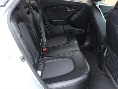 Used 2014 Hyundai Tucson SE image 16