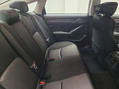 Used 2019 Honda Accord EX image 19