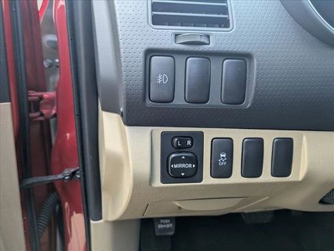 Used 2015 Toyota Tacoma PreRunner w/ SR5 Package image 13