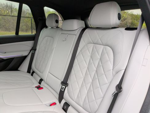 Certified 2023 BMW X5 sDrive40i w/ M Sport Package image 38