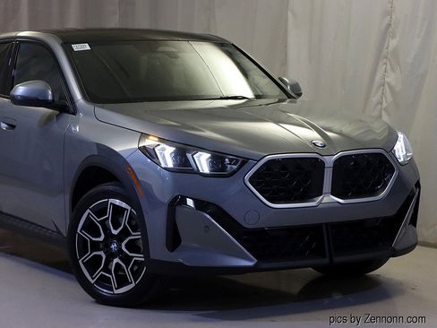 Certified 2025 BMW X2 xDrive28i image 2