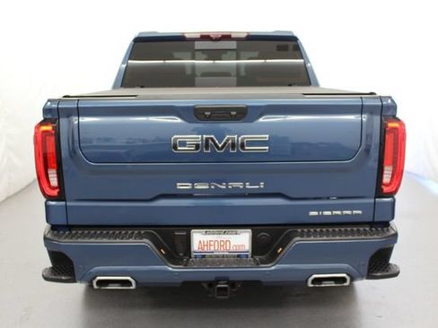 Used 2025 GMC Sierra 1500 Denali Ultimate AWD/4WD image 8