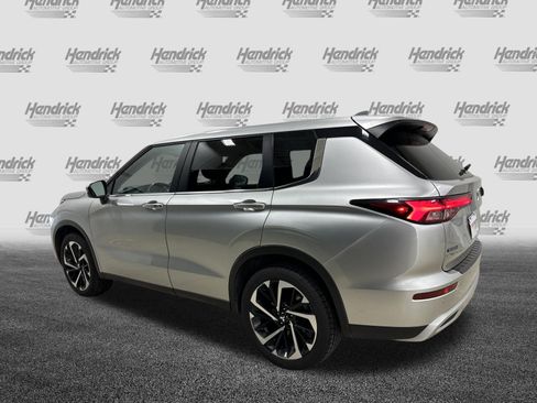 Used 2024 Mitsubishi Outlander SE AWD/4WD image 8