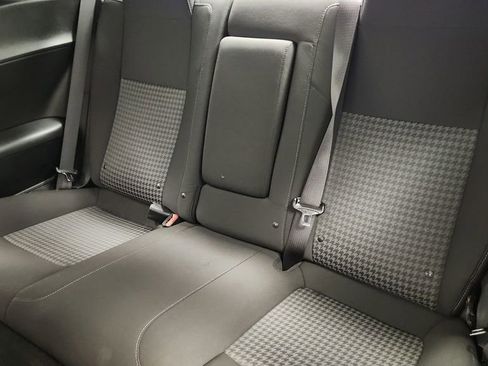 Used 2022 Dodge Challenger GT image 27