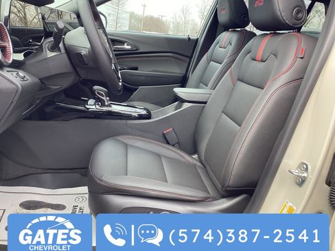 New 2026 Chevrolet Trax RS w/ Sunroof Package image 9