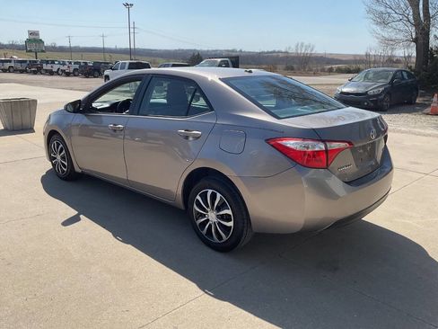 Used 2016 Toyota Corolla LE image 10