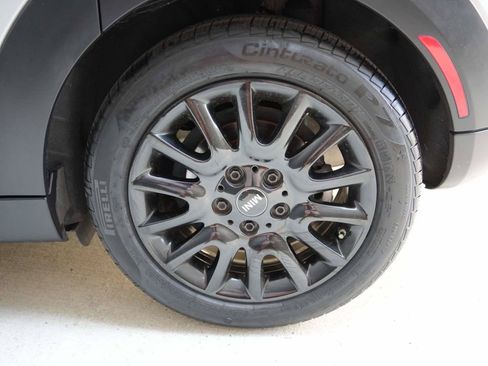 Used 2019 MINI Cooper 4-Door Hardtop FWD image 7