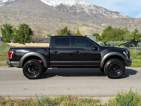 Used 2019 Ford F150 Raptor w/ Equipment Group 802A Luxury AWD/4WD image 8