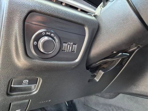 Used 2024 Jeep Grand Cherokee Altitude AWD/4WD image 17