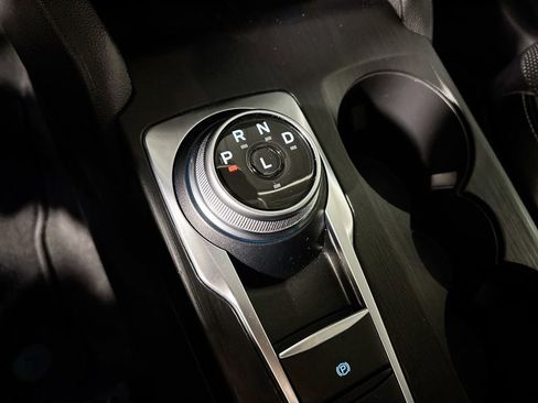 Used 2024 Ford Escape Platinum image 18