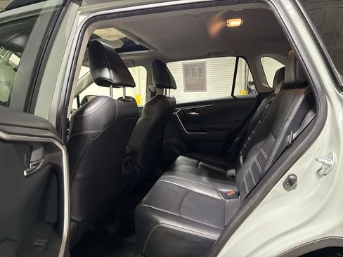 Used 2019 Toyota RAV4 XLE Premium w/ Advanced Technology Package AWD/4WD image 23