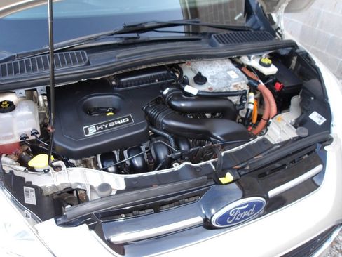 Used 2017 Ford C-MAX SE image 27