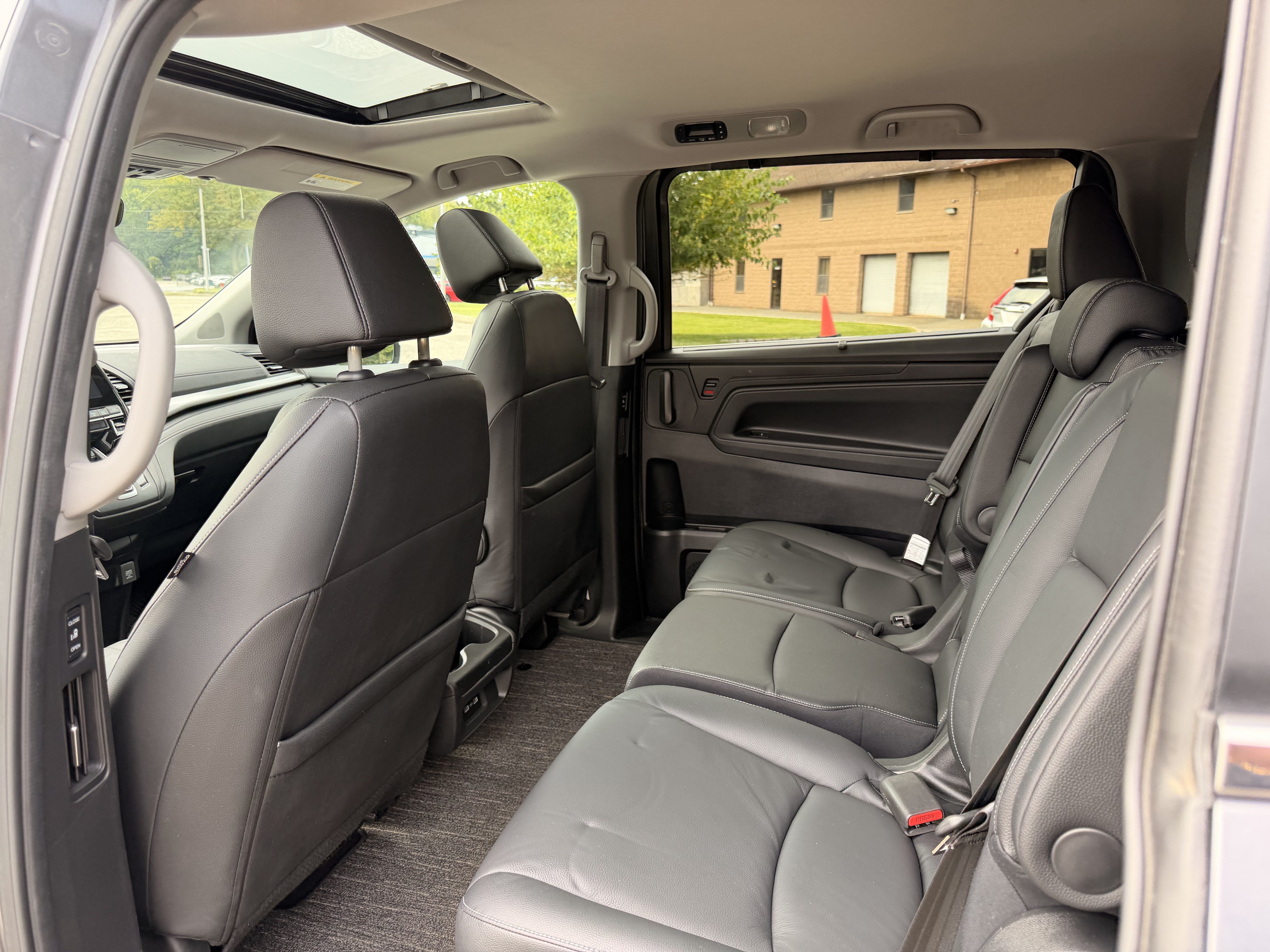 Used 2024 Honda Odyssey EX-L image 25