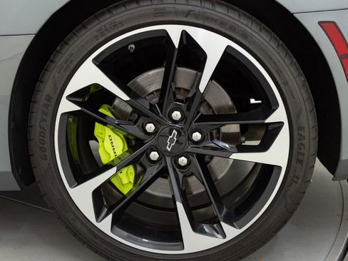 Used 2021 Chevrolet Camaro SS image 20