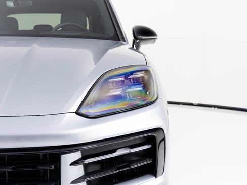 Used 2024 Porsche Cayenne image 66