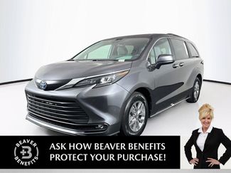 Certified 2025 Toyota Sienna XLE FWD video 1