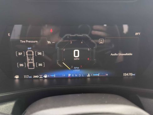 Used 2024 Chevrolet Colorado Trail Boss w/ LPO, Dark Essentials Package AWD/4WD image 11