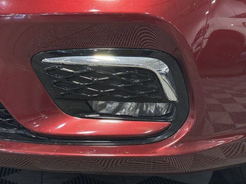 Used 2023 Chrysler Pacifica Touring-L FWD image 14