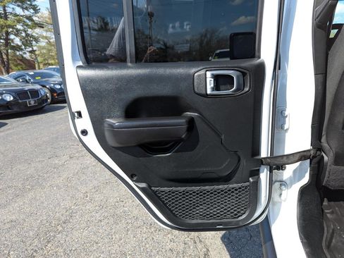 Used 2021 Jeep Gladiator Mojave w/ LED Lighting Group AWD/4WD image 34