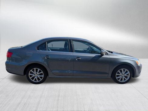 Used 2013 Volkswagen Jetta SE FWD image 6