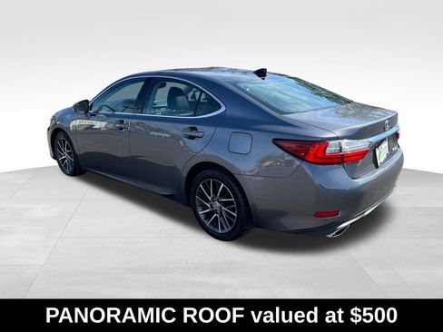 Used 2017 Lexus ES 350 w/ Luxury Package FWD image 6