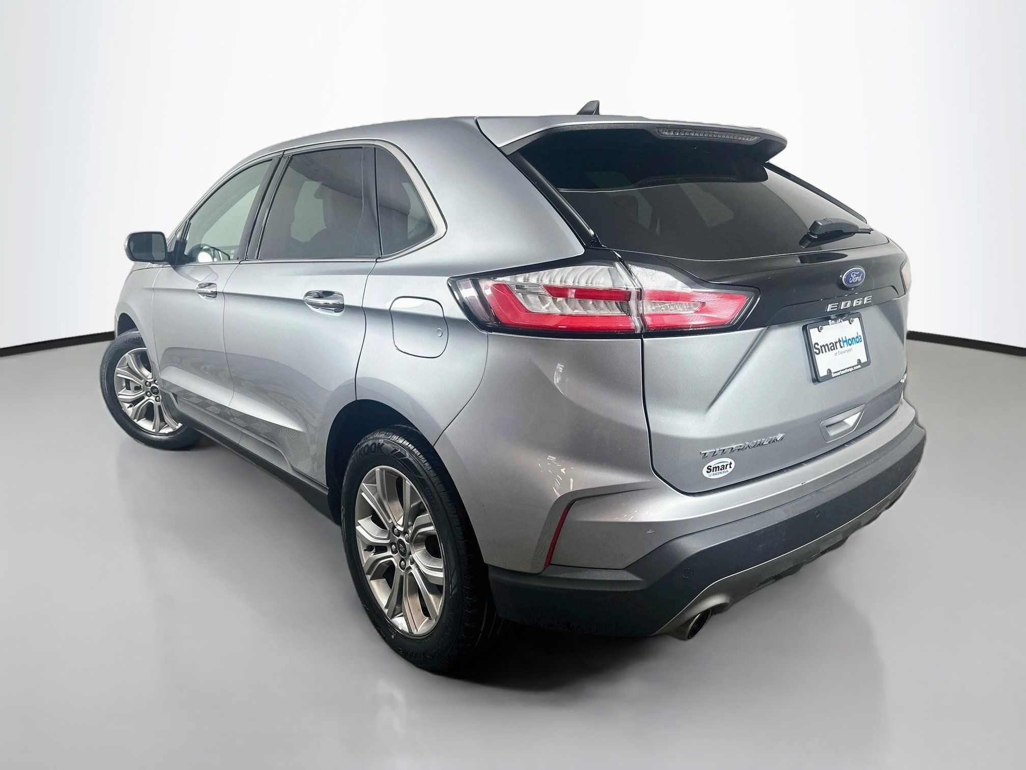 Used 2024 Ford Edge Titanium AWD/4WD image 5