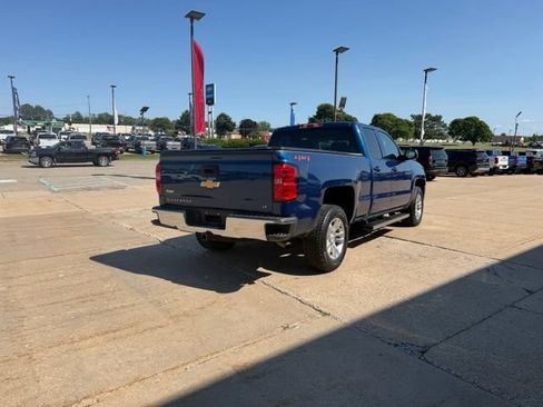Used 2018 Chevrolet Silverado 1500 LT w/ All Star Edition AWD/4WD image 3