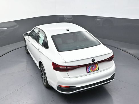 Used 2026 Volkswagen Jetta Sport FWD image 18