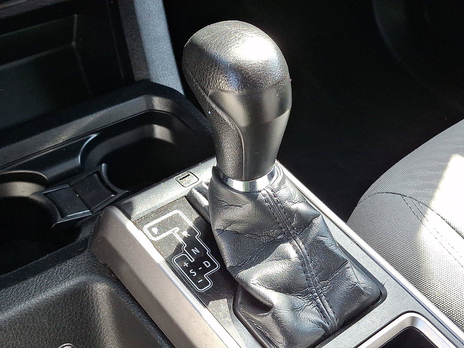 Used 2021 Toyota Tacoma SR5 AWD/4WD image 14