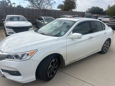 Used 2016 Honda Accord EX-L image 1