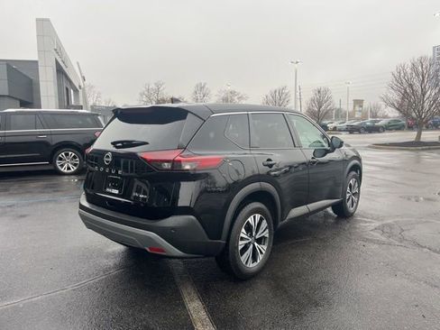 Used 2022 Nissan Rogue SV image 8